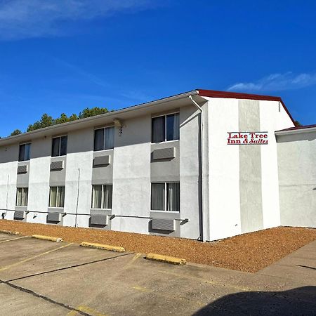 Lake Tree Inn & Suites Marion Kültér fotó