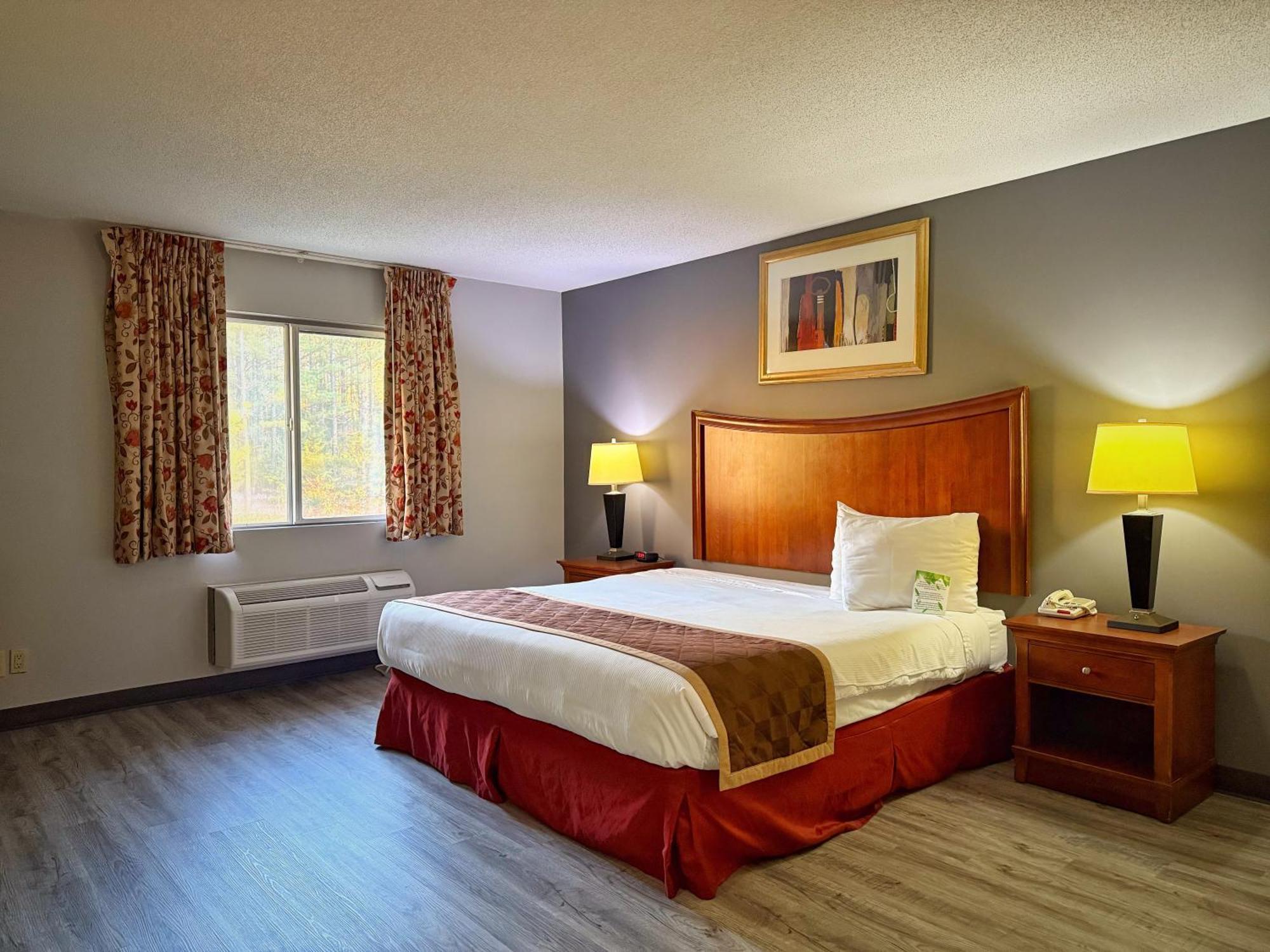 Lake Tree Inn & Suites Marion Kültér fotó